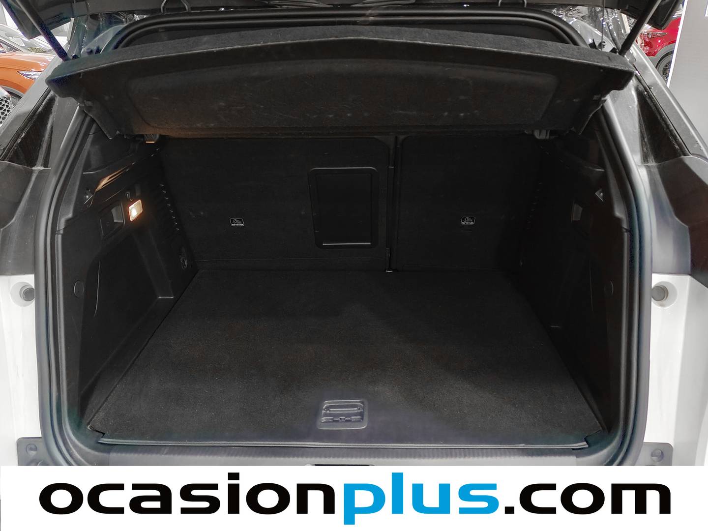 Foto Peugeot 3008 Hybrid Peugeot 3008 Hybrid 225 GT e-EAT8 (225 CV)