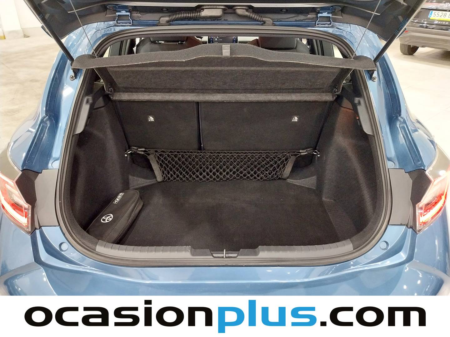 Fotos maletero Toyota Corolla Toyota Corolla 1.8 125 Híbrido Active Tech E-CVT (122 CV)