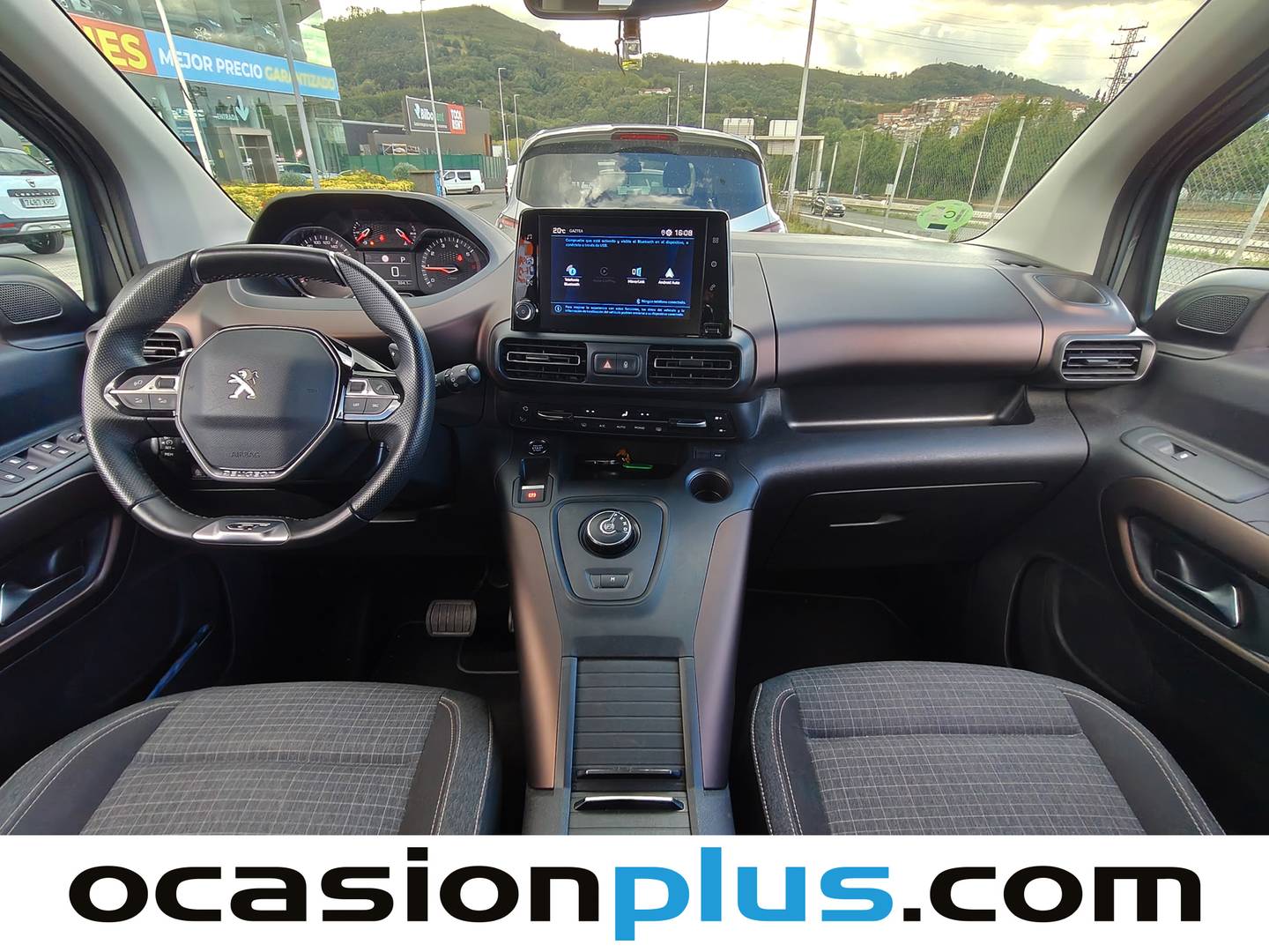 Foto Peugeot Rifter Peugeot Rifter PureTech 130 GT Long EAT8 (130 CV)