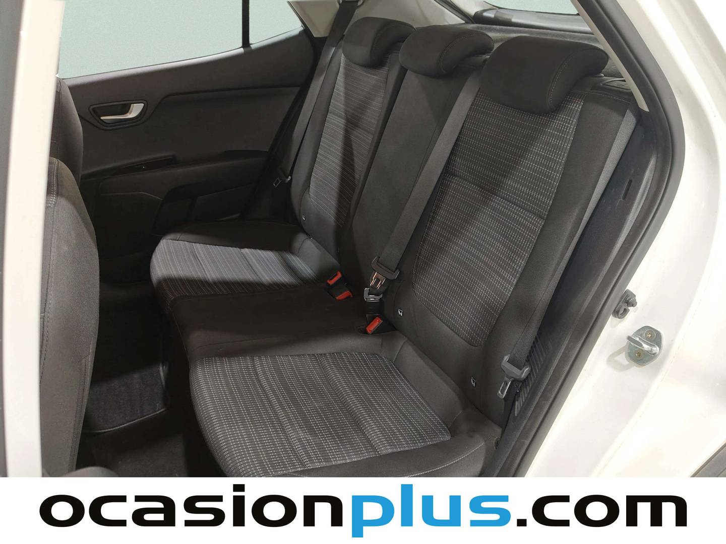 Foto KIA Stonic Kia Stonic 1.0 T-GDi MHEV Drive iMT (100 CV)