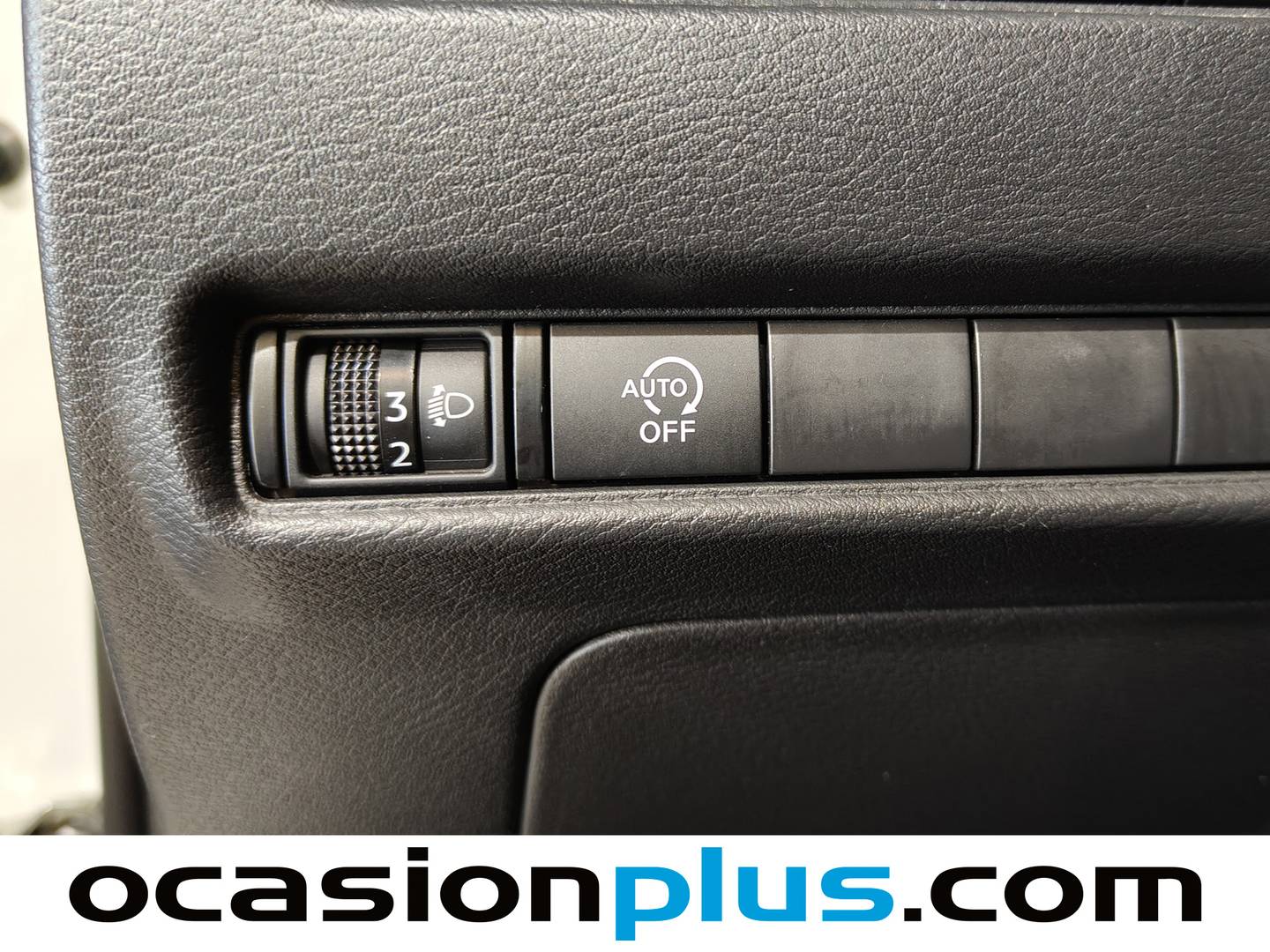 Foto Nissan JUKE Nissan Juke DIG-T N-Design Black (114 CV)