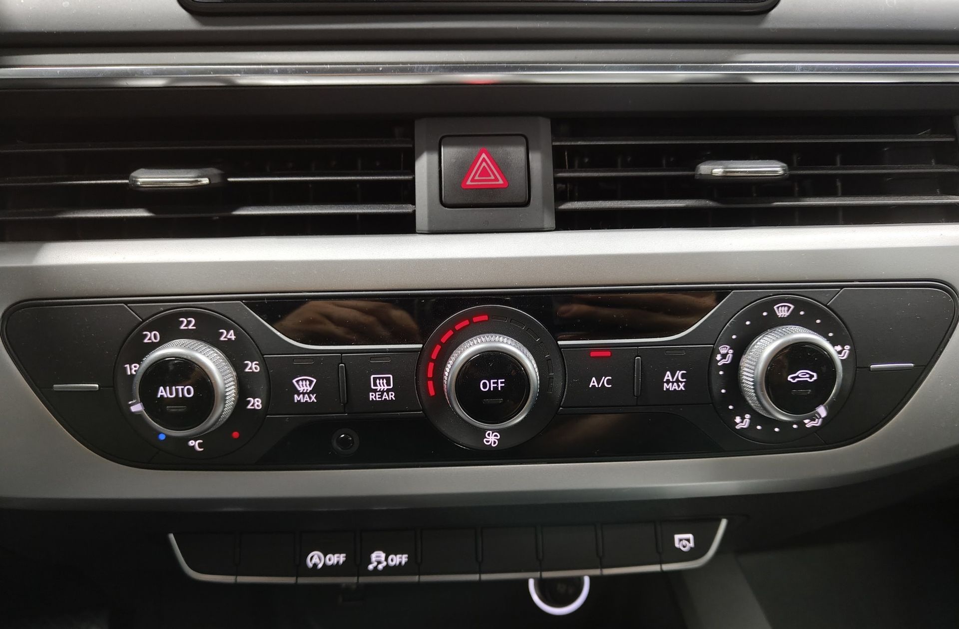 Audi A4 Advanced edition 2.0 TDI S tronic - foto 31