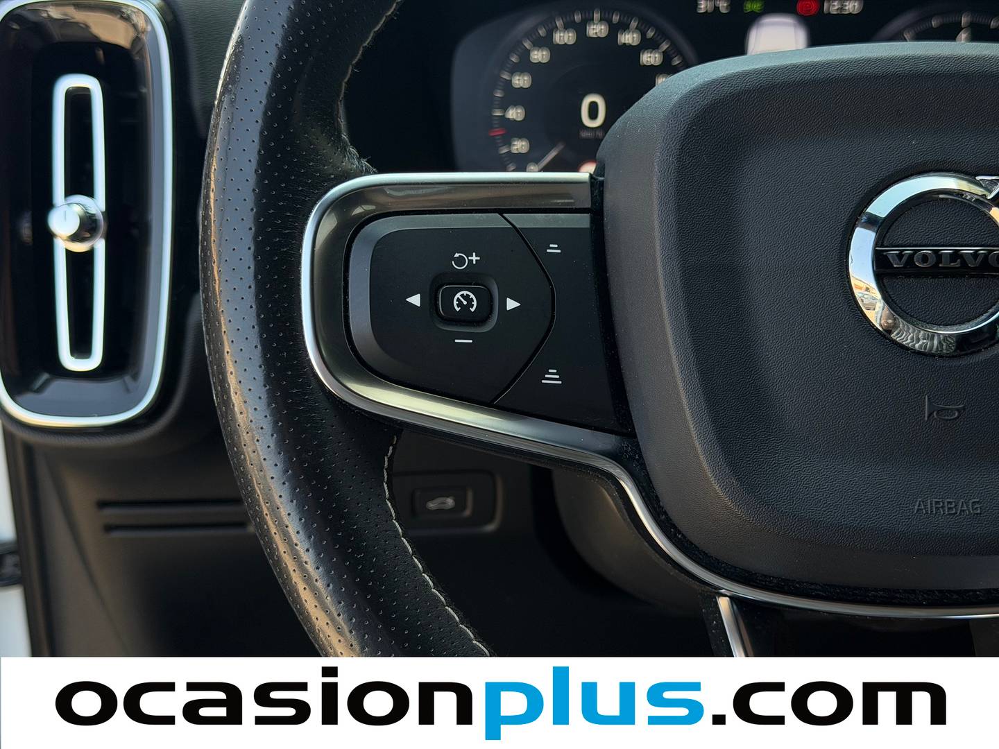Volvo XC40 Volvo XC40 T3 R-Design Auto (163 CV) 163cv