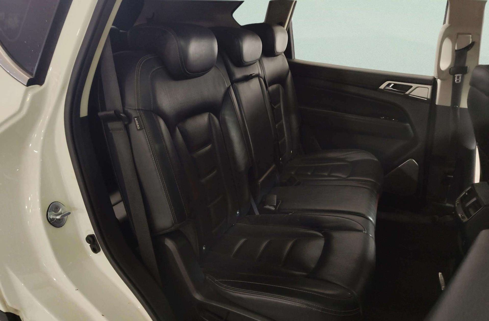 SsangYong Rexton D22DTR 4x2 Limited 7 plazas - foto 23