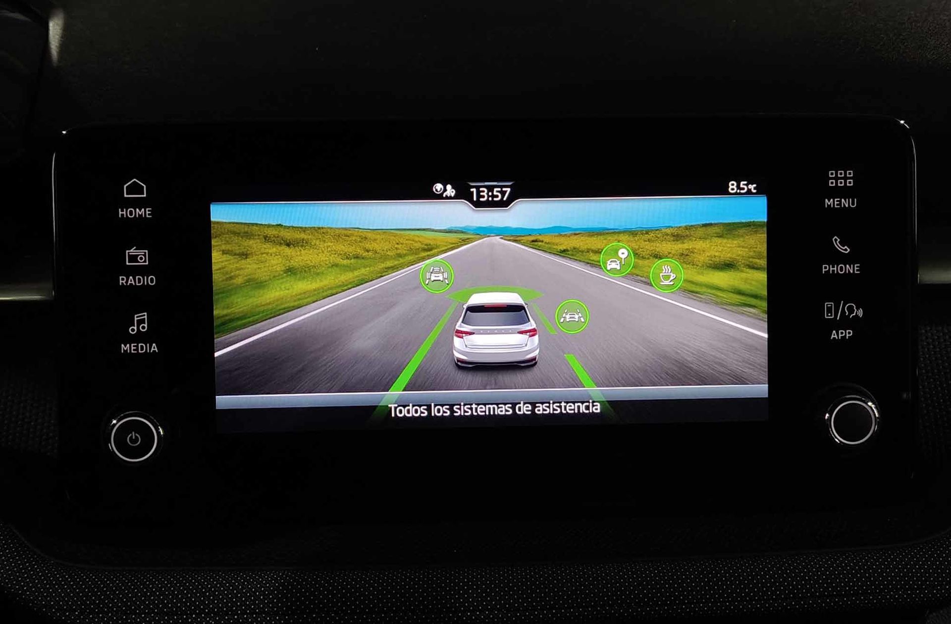 Škoda Fabia 1.0 TSI Selection - foto 29