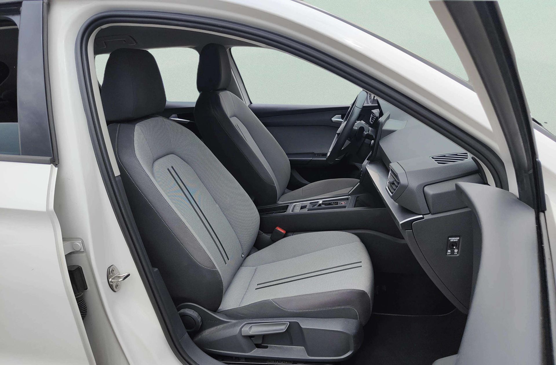 SEAT León 1.0 eTSI Style Go S DSG - foto 18