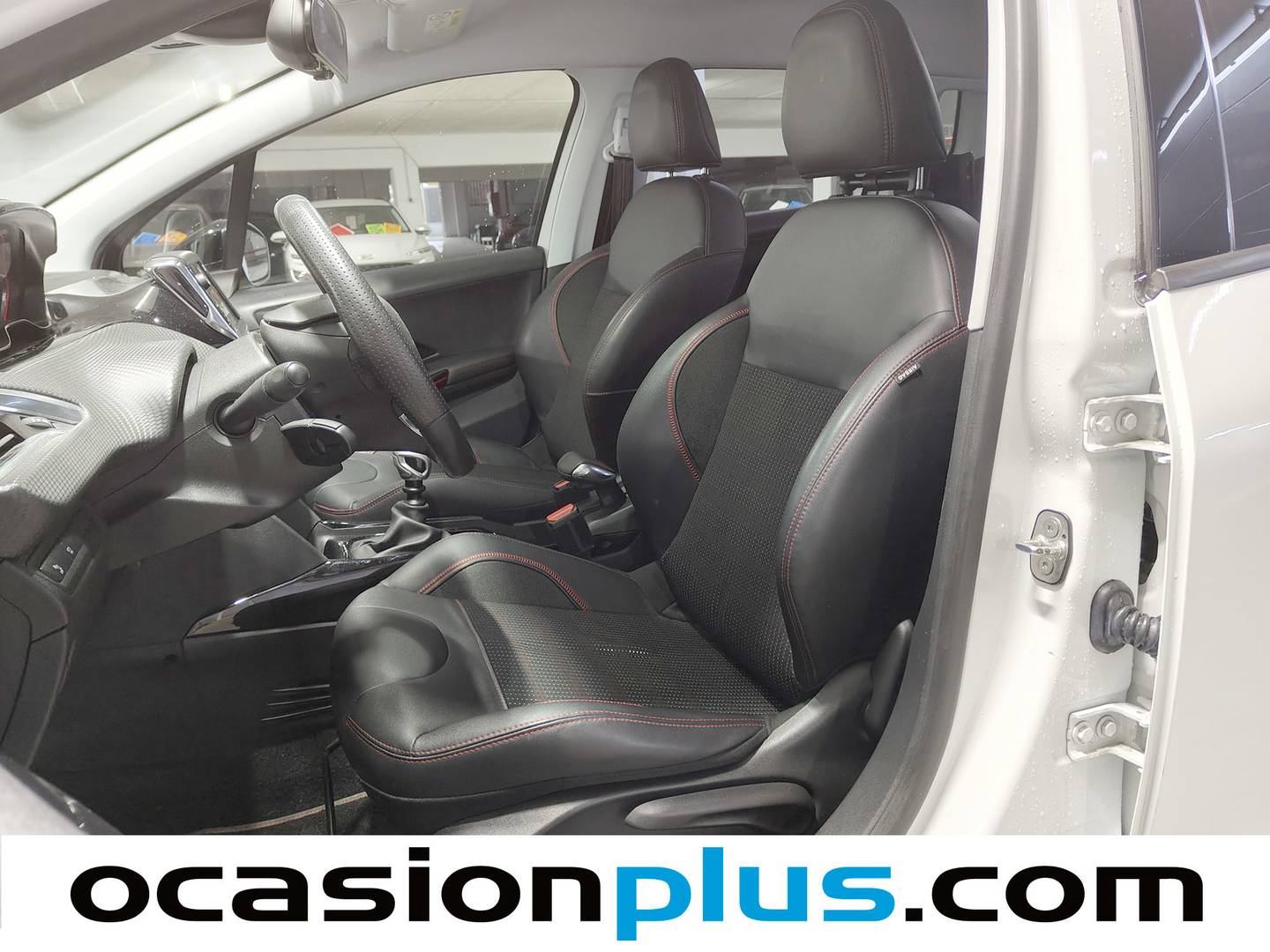 Foto Peugeot 2008 Peugeot 2008 BlueHDi 120 S&S GT Line (120 CV)