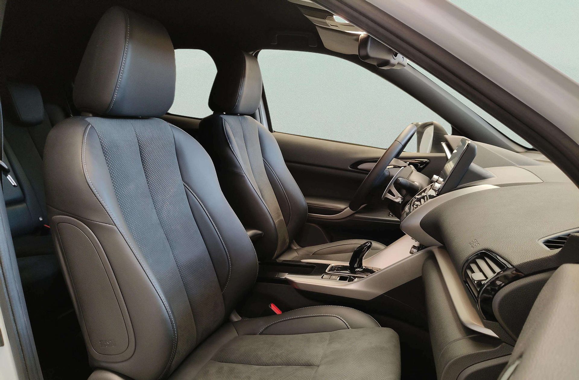 Mitsubishi Eclipse Cross 2.4 PHEV Kaiteki 4WD - foto 24