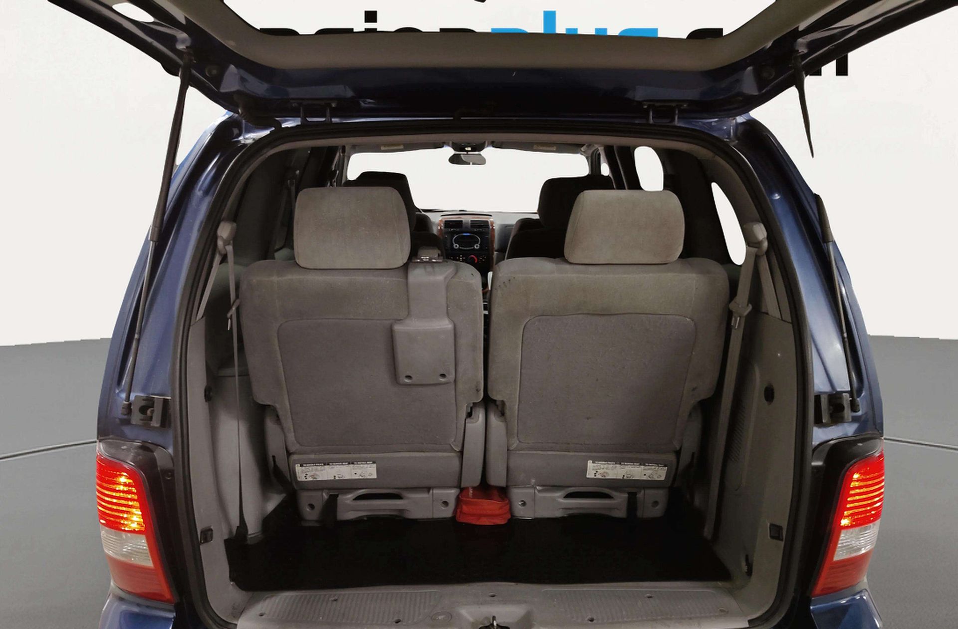 Kia Carnival 2.5 V6 LX 7 plazas - foto 14