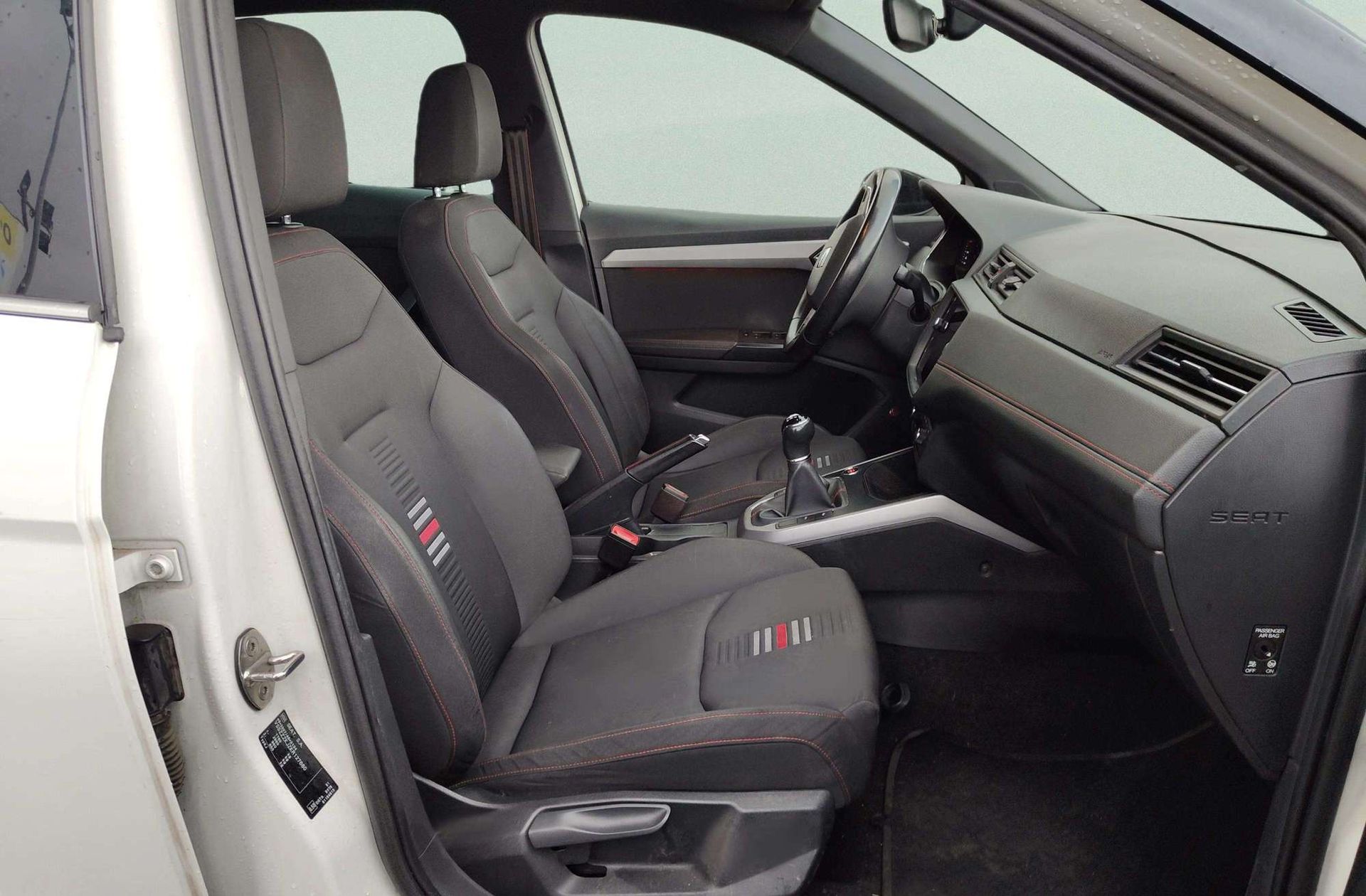 SEAT Arona 1.6 TDI Ecomotive FR - foto 26