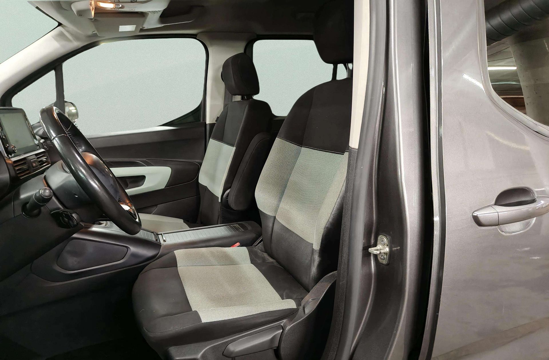 Citroën Berlingo BlueHDi 100 Talla M Shine - foto 11