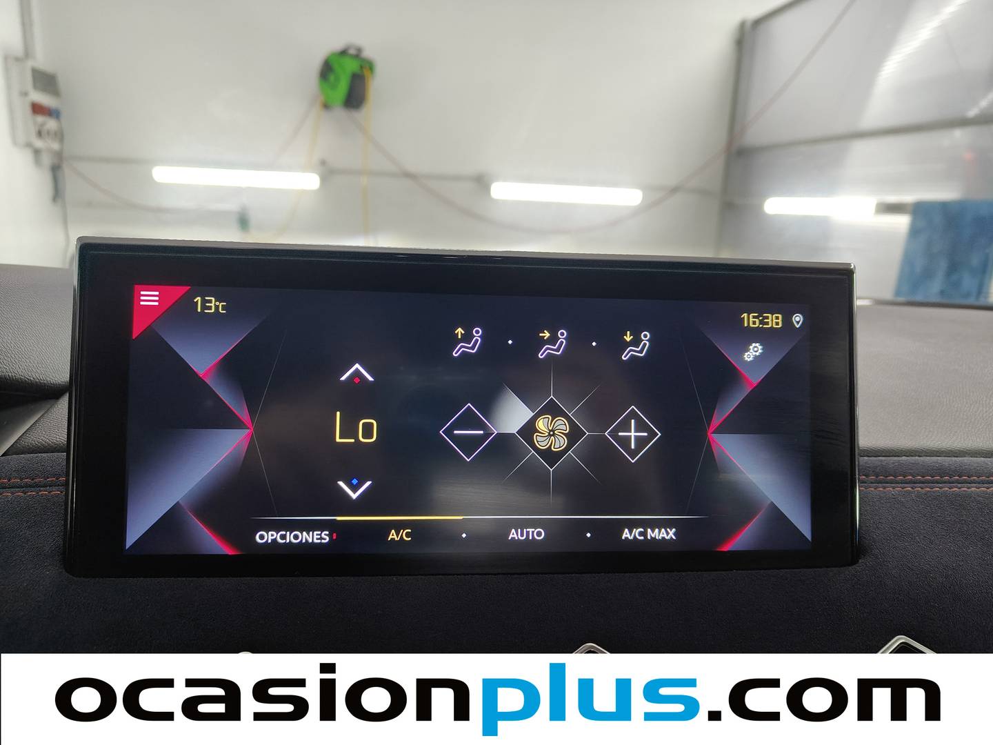 DS DS 3 Crossback DS DS3 Crossback BlueHDi 130 Ines de la Fressange Auto (131 CV) de segunda mano