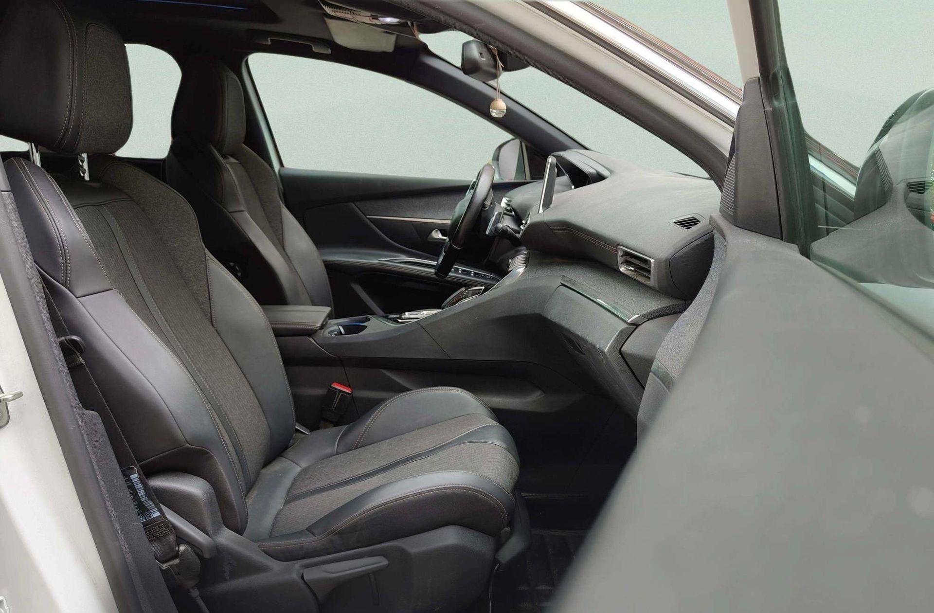 Peugeot 5008 BlueHDi 130 GT Line EAT8 7 plazas - foto 24