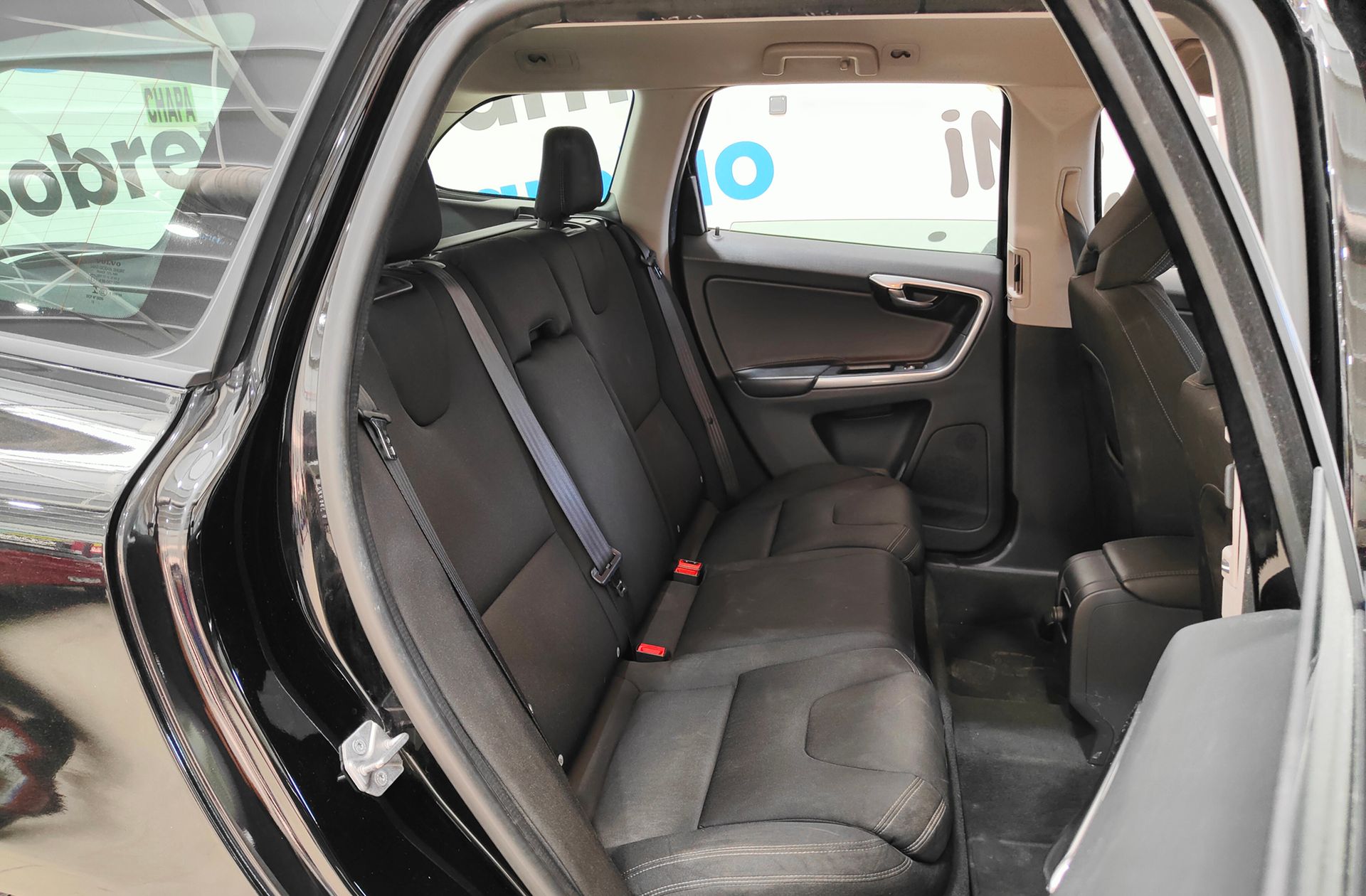 Volvo XC60 D3 Kinetic - foto 14