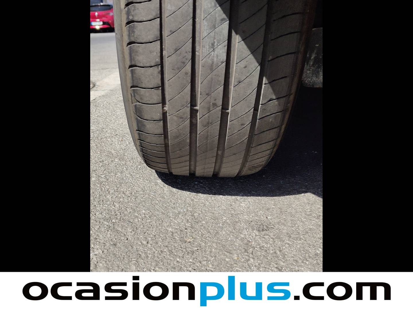 Foto Peugeot 3008 Peugeot 3008 BlueHDi 130 S&S Active Pack EAT8 (130 CV)