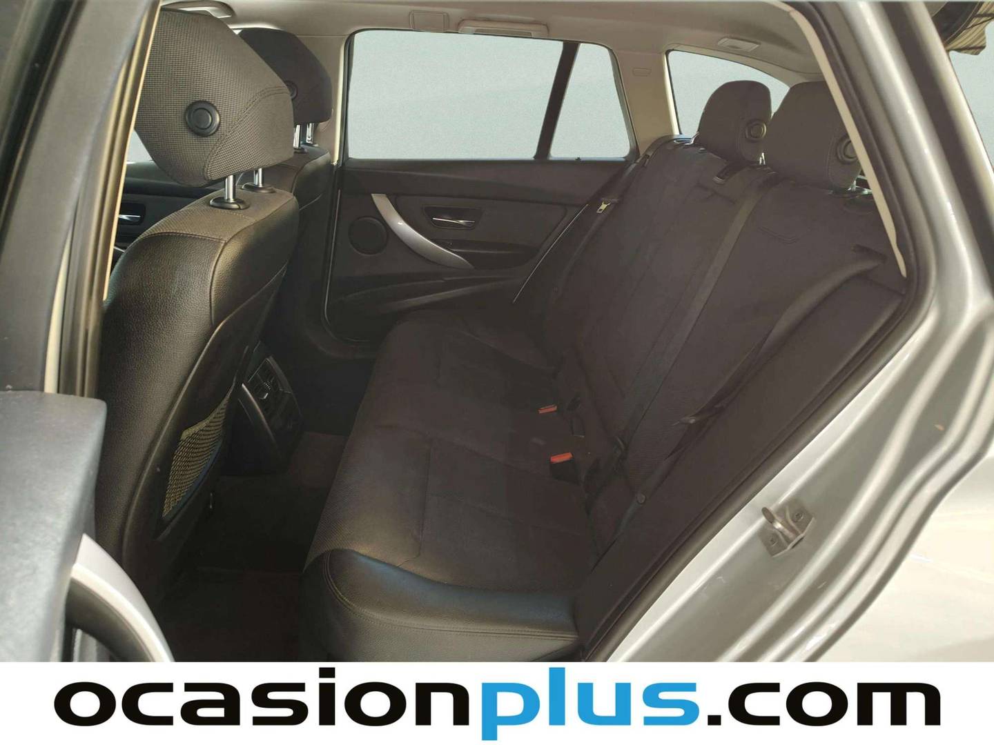 Foto asientos traseros BMW Serie 3 BMW Serie 3 318d Touring (150 CV)