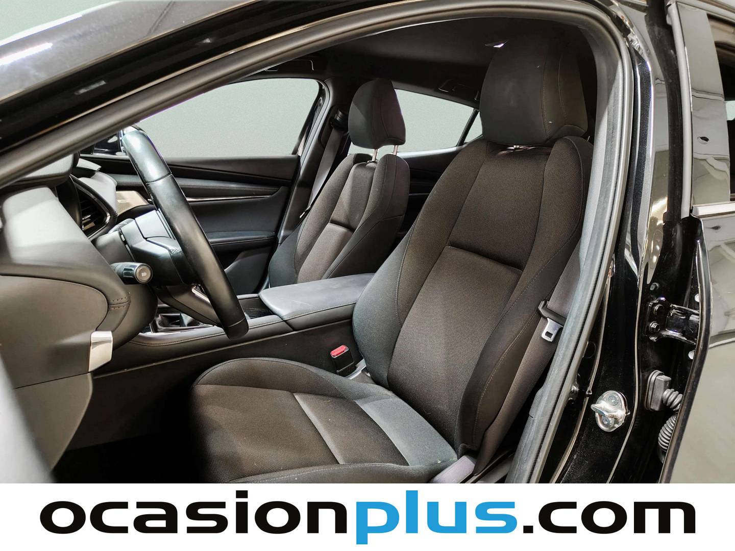 Foto asientos delanteros Mazda Mazda3 Mazda Mazda 3 2.0 SKYACTIV-G Zenith (122 CV)