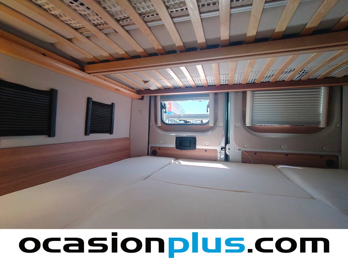 Equipamiento del Weinsberg R47 Weinsberg R47 CaraBus (130 CV)