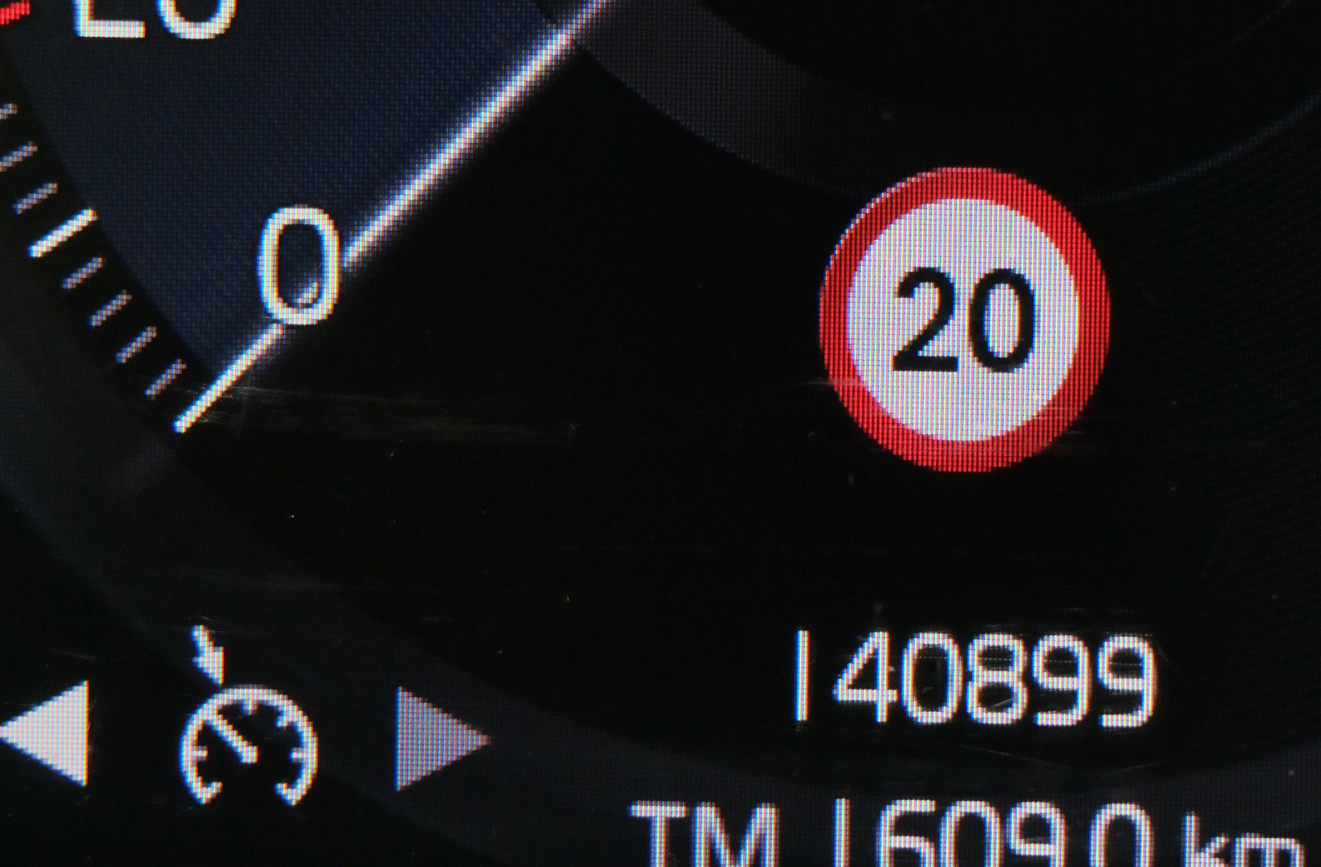 Volvo XC40 D3 Momentum - foto 11
