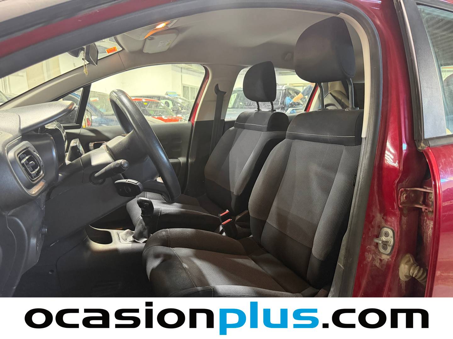 Foto asientos delanteros Citroën C3 Citroën C3 PureTech 82 Feel (83 CV)