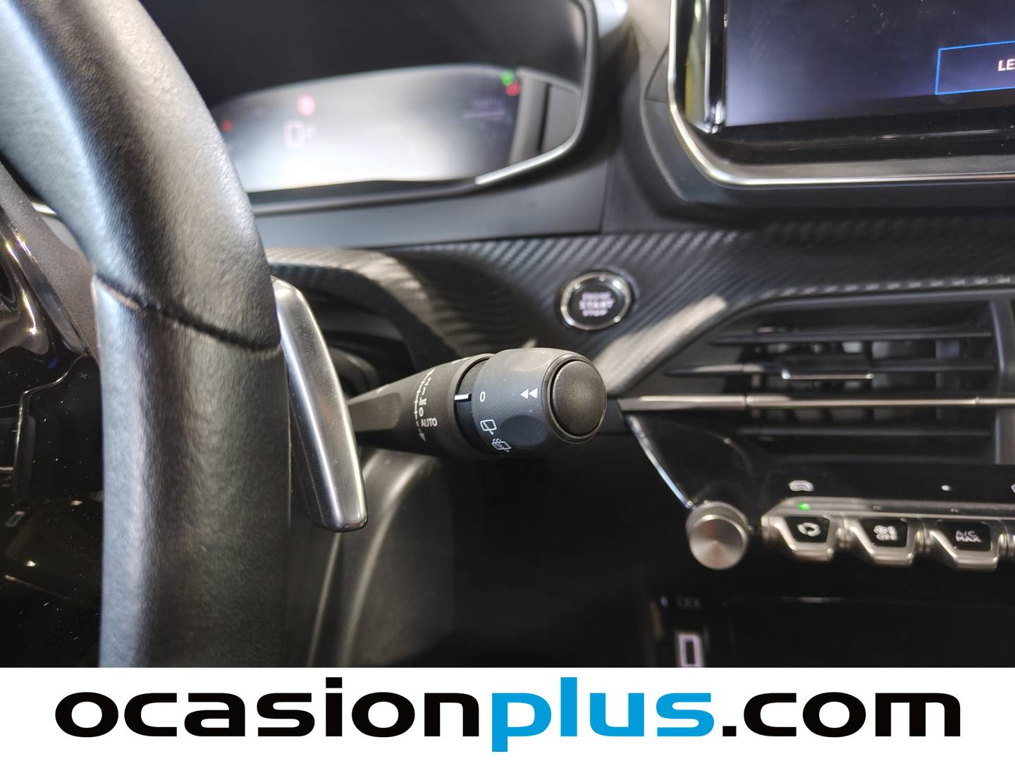 Foto Peugeot 2008 Peugeot 2008 Allure Hybrid eDCS6  (136 CV)