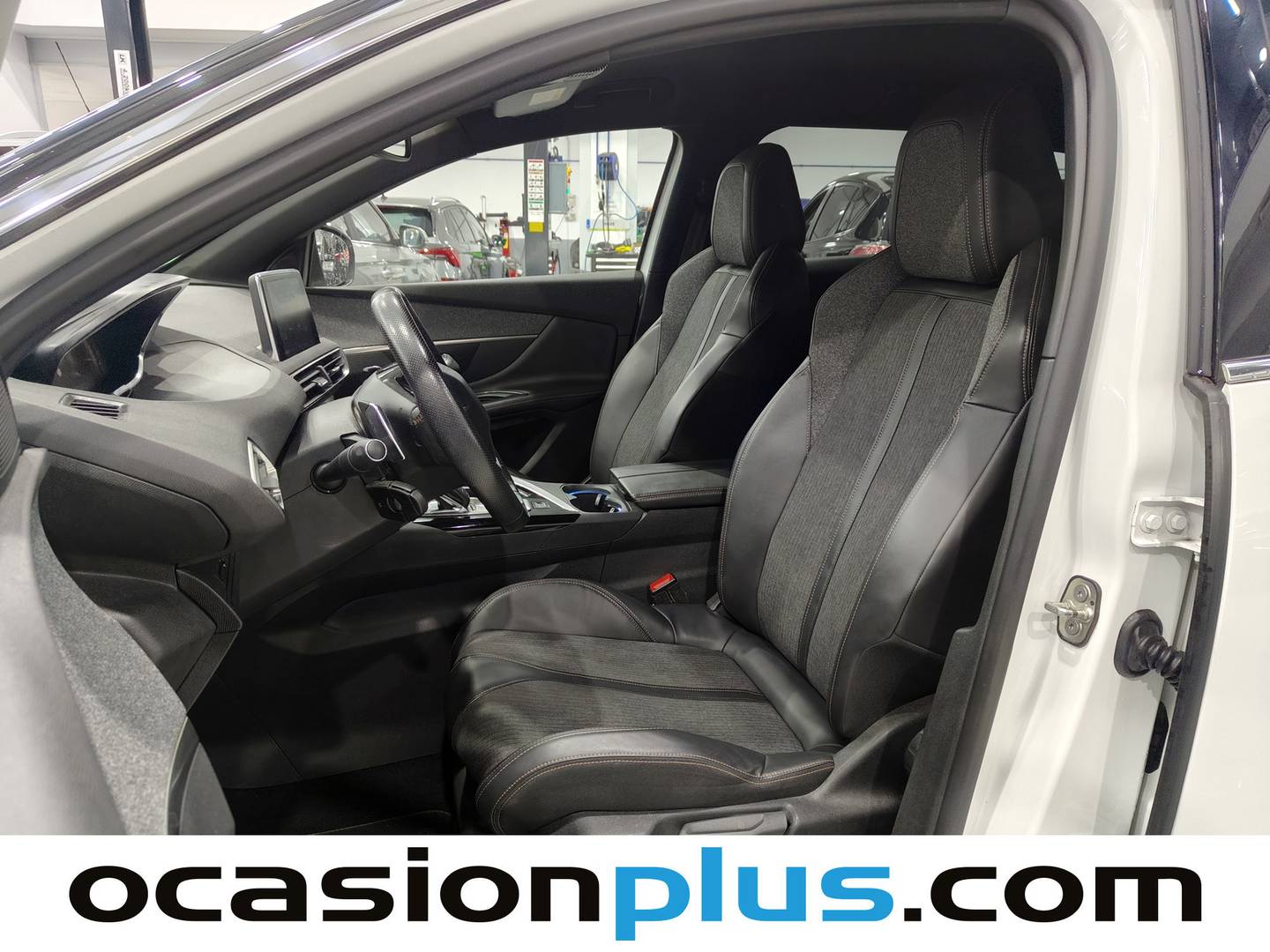 Foto asientos delanteros Peugeot 3008 Peugeot 3008 THP 165 GT Line S&S Auto  (165 CV)