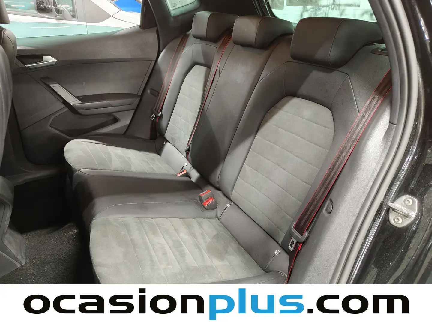 Foto Seat Arona SEAT Arona 1.5 TSI FR XL DSG (150 CV)