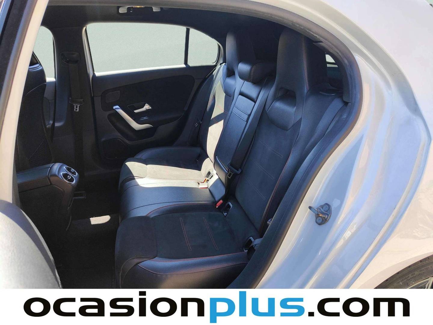 Foto asientos traseros Mercedes Clase A Mercedes Clase A 180 d (116 CV) Pack AMG