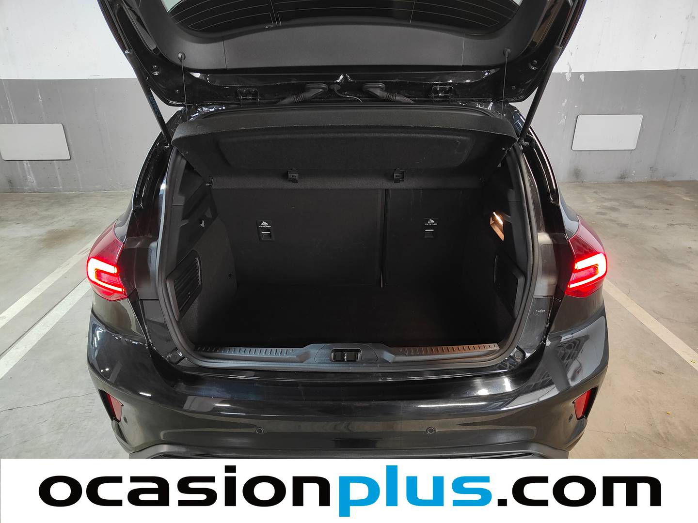 Fotos maletero Ford Focus Ford Focus 1.0 Ecoboost MHEV ST-Line Auto (155 CV)