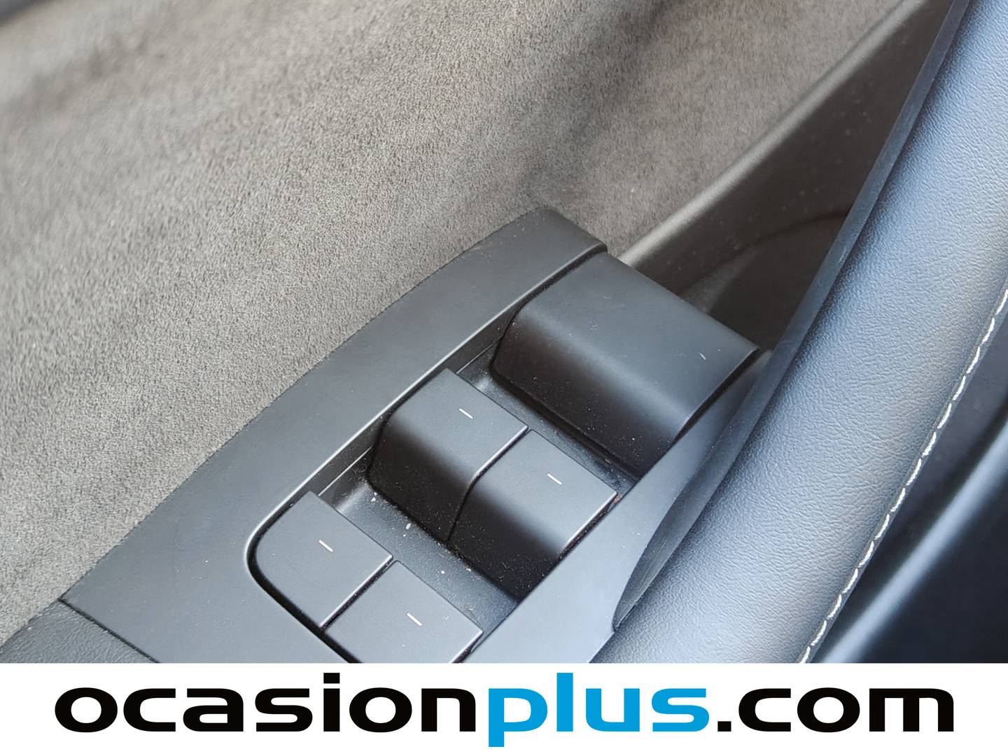 Foto Tesla Model 3 Tesla Model 3 Gran Autonomía 4WD (498 CV)