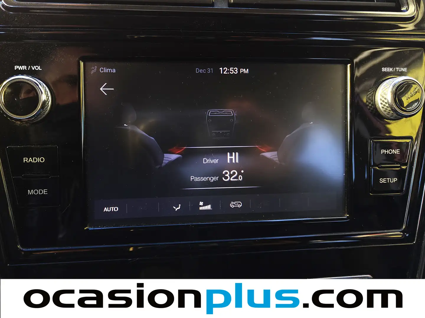 Foto SsangYong Tivoli Ssangyong Tivoli Ssangyong Tivoli G15T Limited Auto (163 CV)