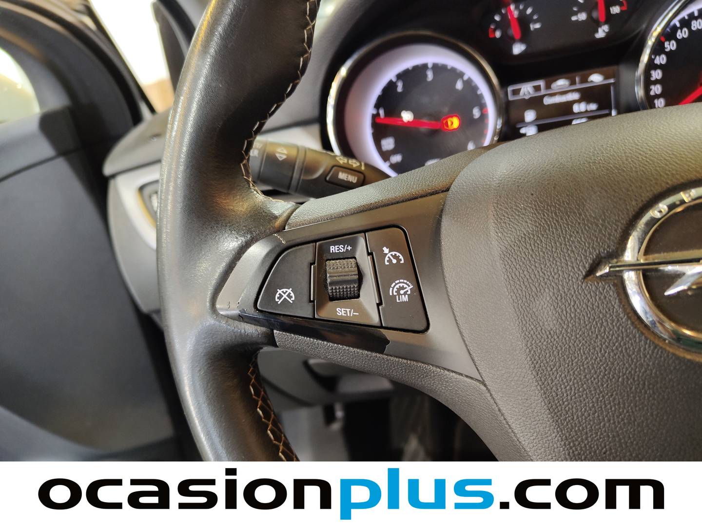 Extras y acabados del Opel Astra Opel Astra 1.6 CDTi S&S Selective (110 CV)