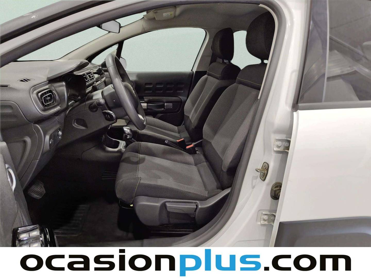 Foto asientos delanteros Citroën C3 Citroën C3 PureTech 110 S&S Shine EAT6 (110 CV)