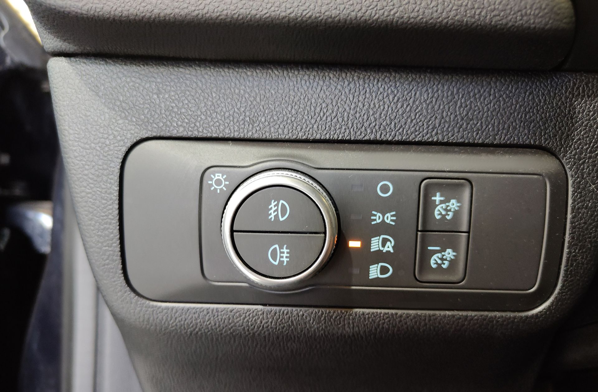 Ford Kuga 1.5 EcoBlue ST-Line - foto 9