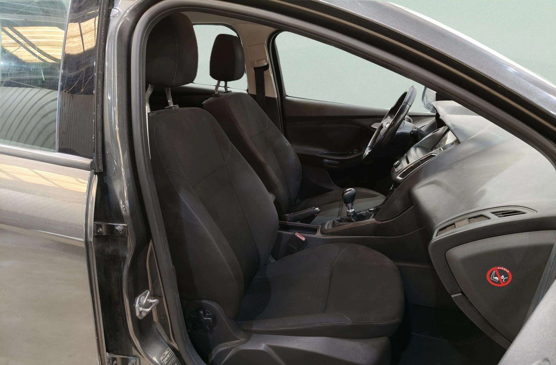 Ford Focus 1.0 EcoBoost Trend+ - foto 19