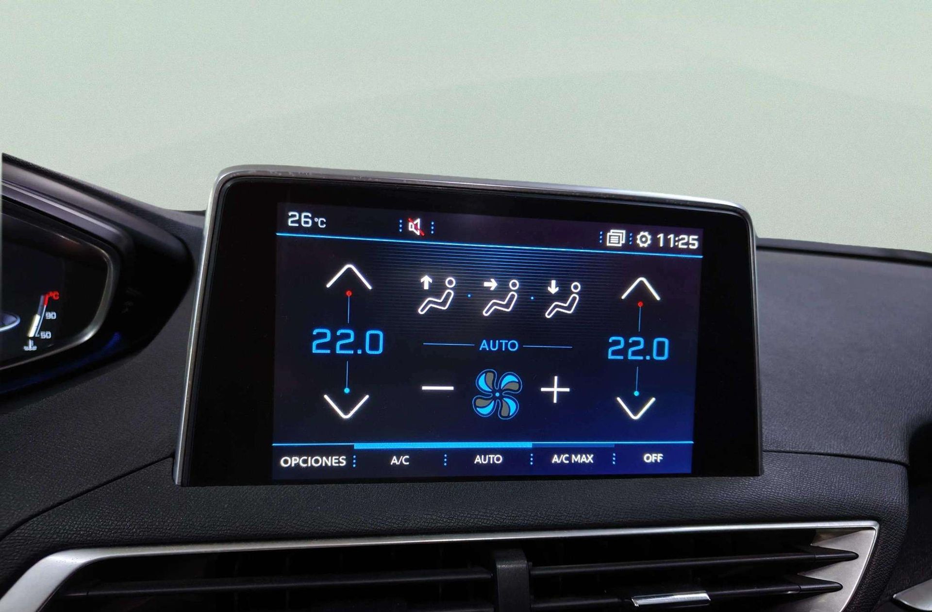 Peugeot 5008 PureTech 130 Allure EAT8 - foto 36