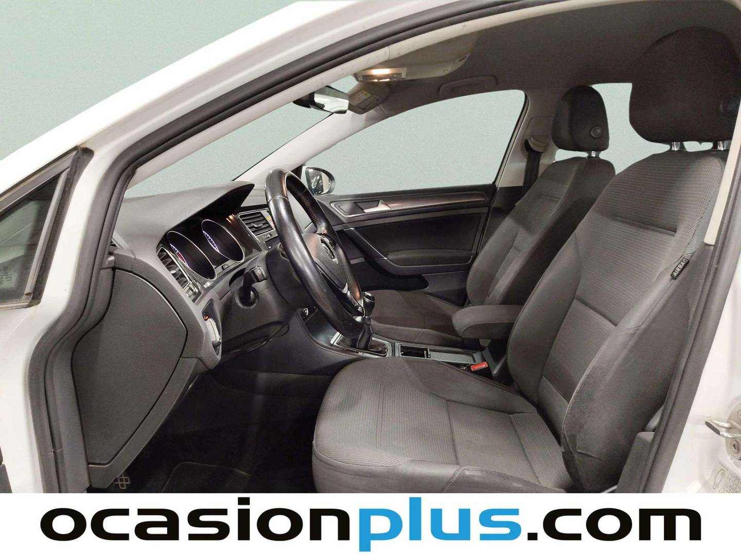 Foto asientos delanteros Volkswagen Golf Volkswagen Golf Advance 1.4 TSI (125 CV)