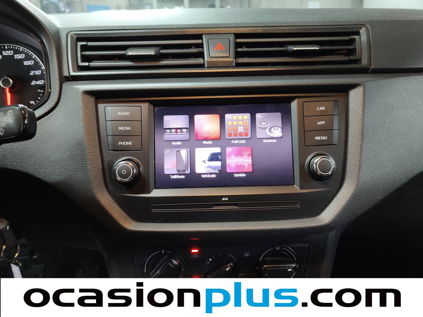Extras y acabados del Seat Ibiza Seat Ibiza 1.0 MPI S&S Reference Plus (80 CV)