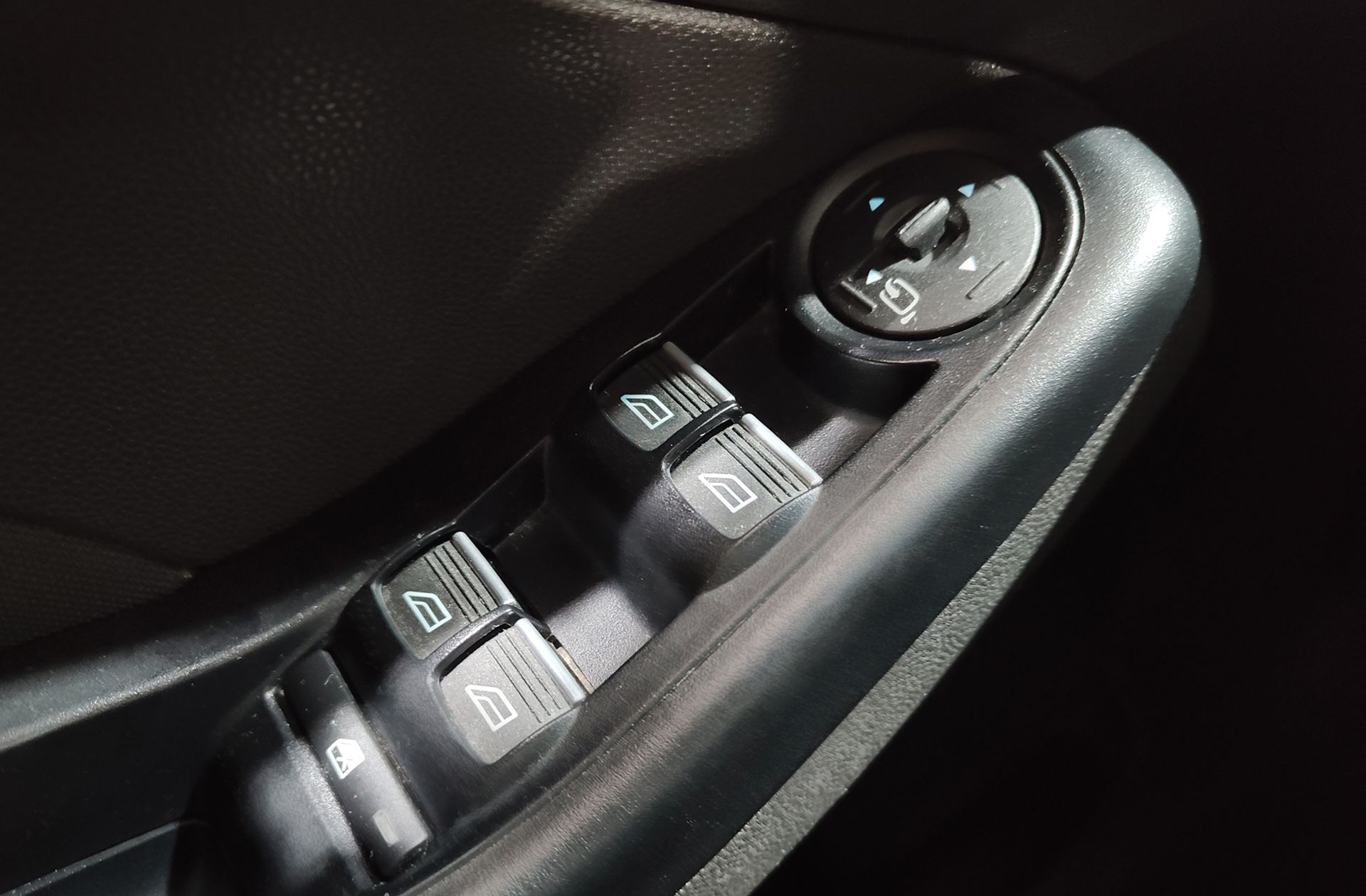 Ford Fiesta 1.0 EcoBoost Trend - foto 26