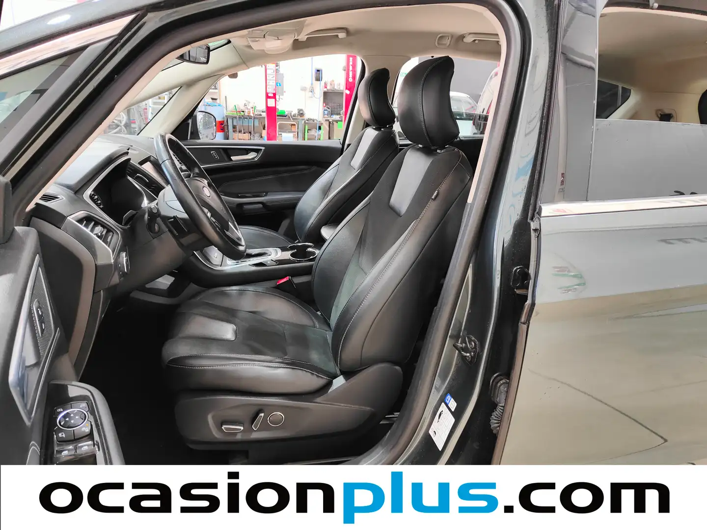 Foto Ford S-MAX Ford S-Max 2.0 TDCI Titanium (180 CV) 7 Plazas