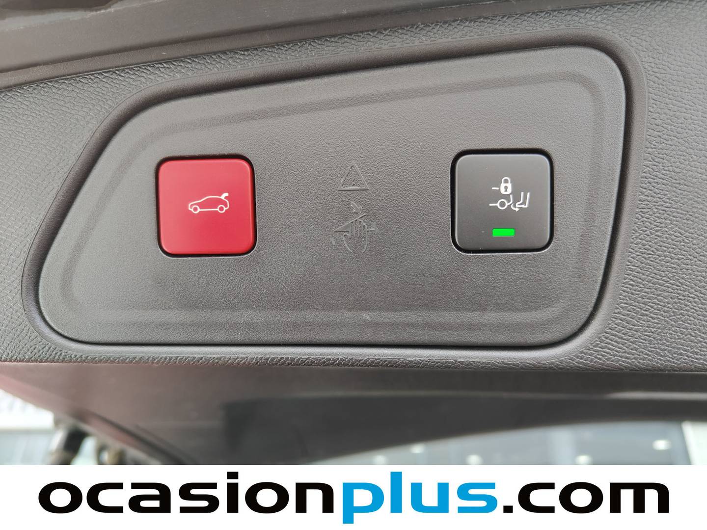 Foto Peugeot 3008 Peugeot 3008 PureTech 130 S&S GT EAT8  (130 CV)