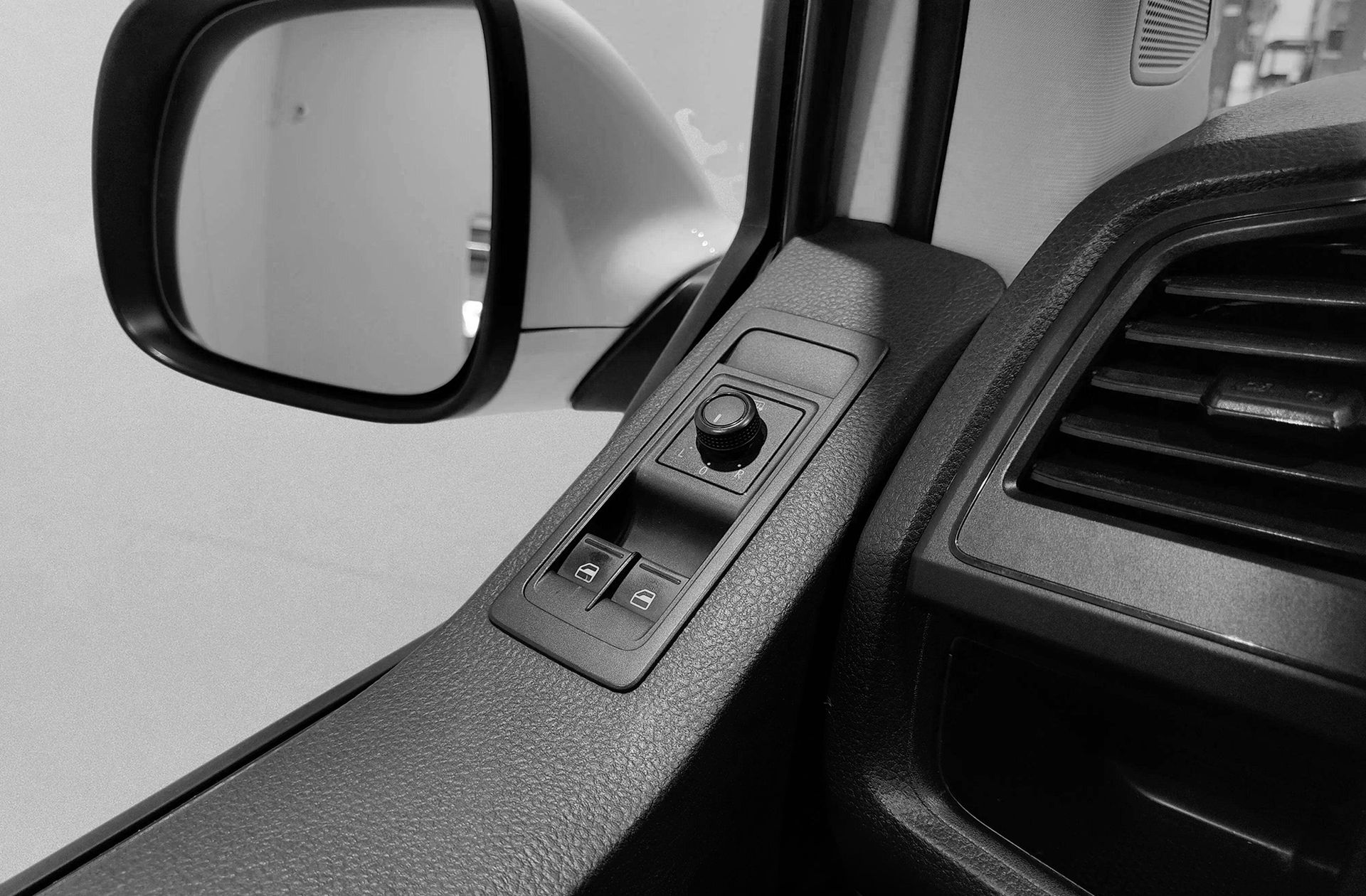Volkswagen Transporter Furgon Batalla Larga TM 2.0 TDI BMT - foto 45
