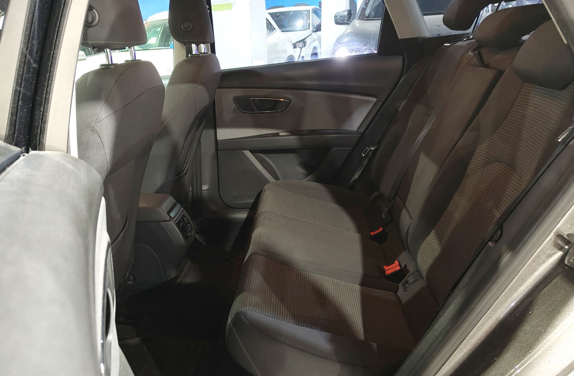 SEAT León ST 1.6 TDI Style - foto 9