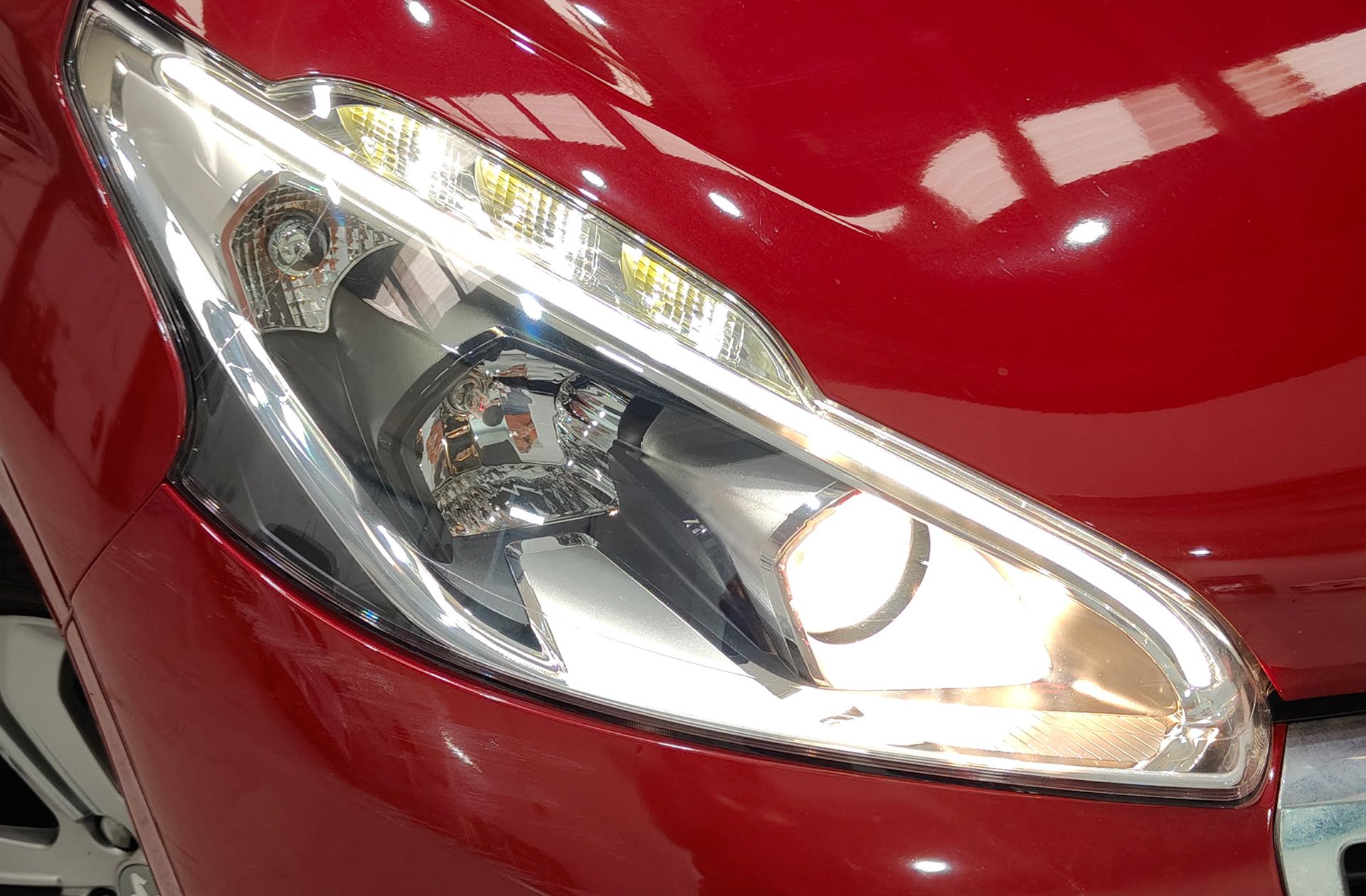 Peugeot 208 1.2 PureTech Active - foto 12