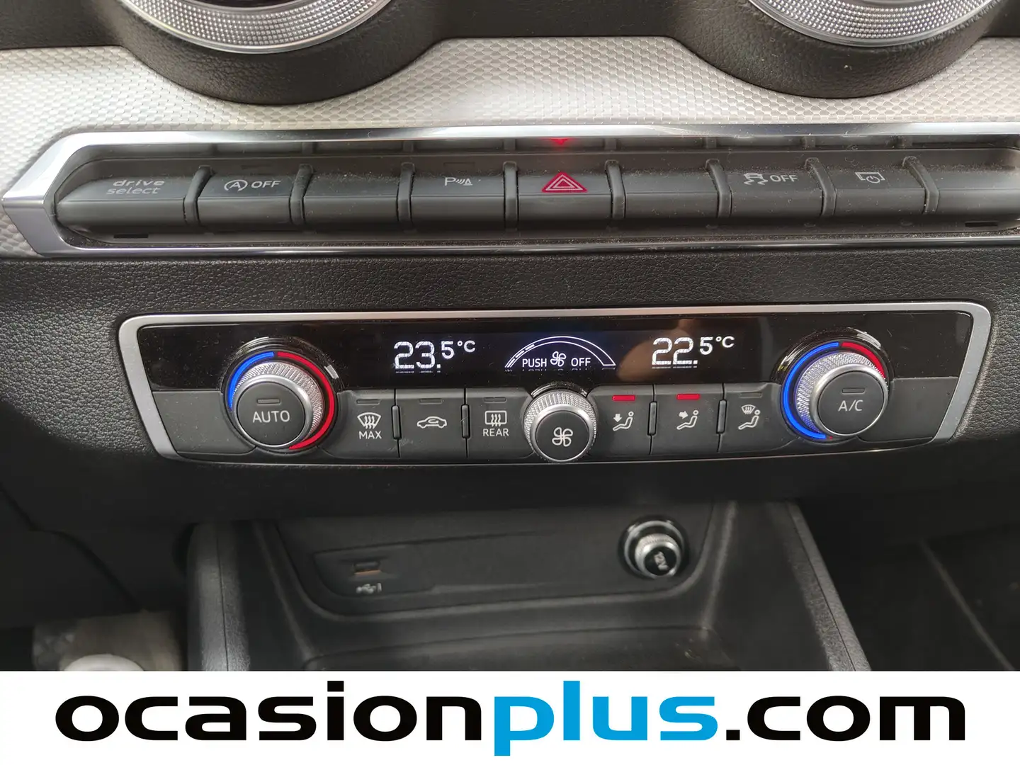 Foto Audi Q2 Audi Q2 Black Line 35 TDI  (150 CV) Pack S-Line S tronic