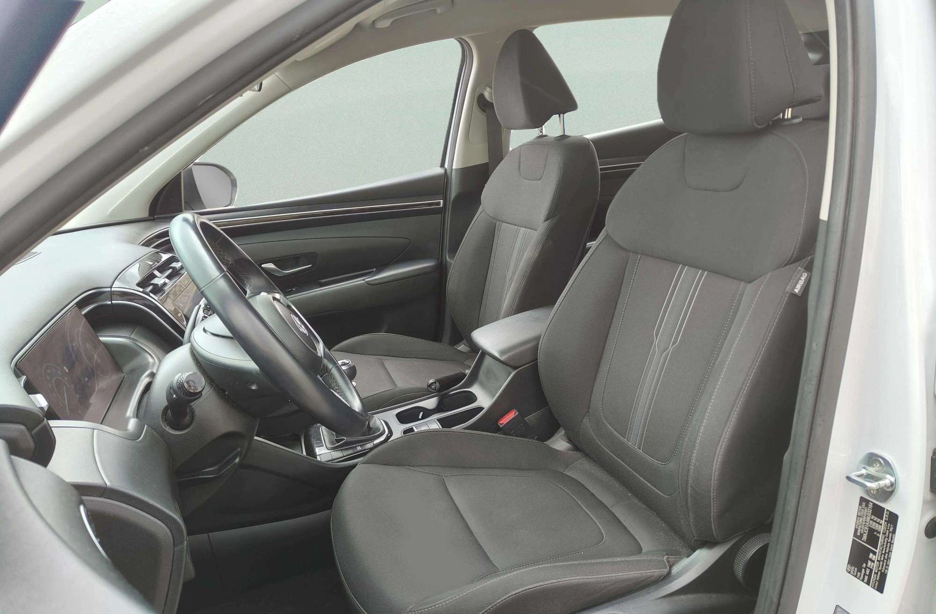 Hyundai Tucson 1.6 CRDi Maxx - foto 12