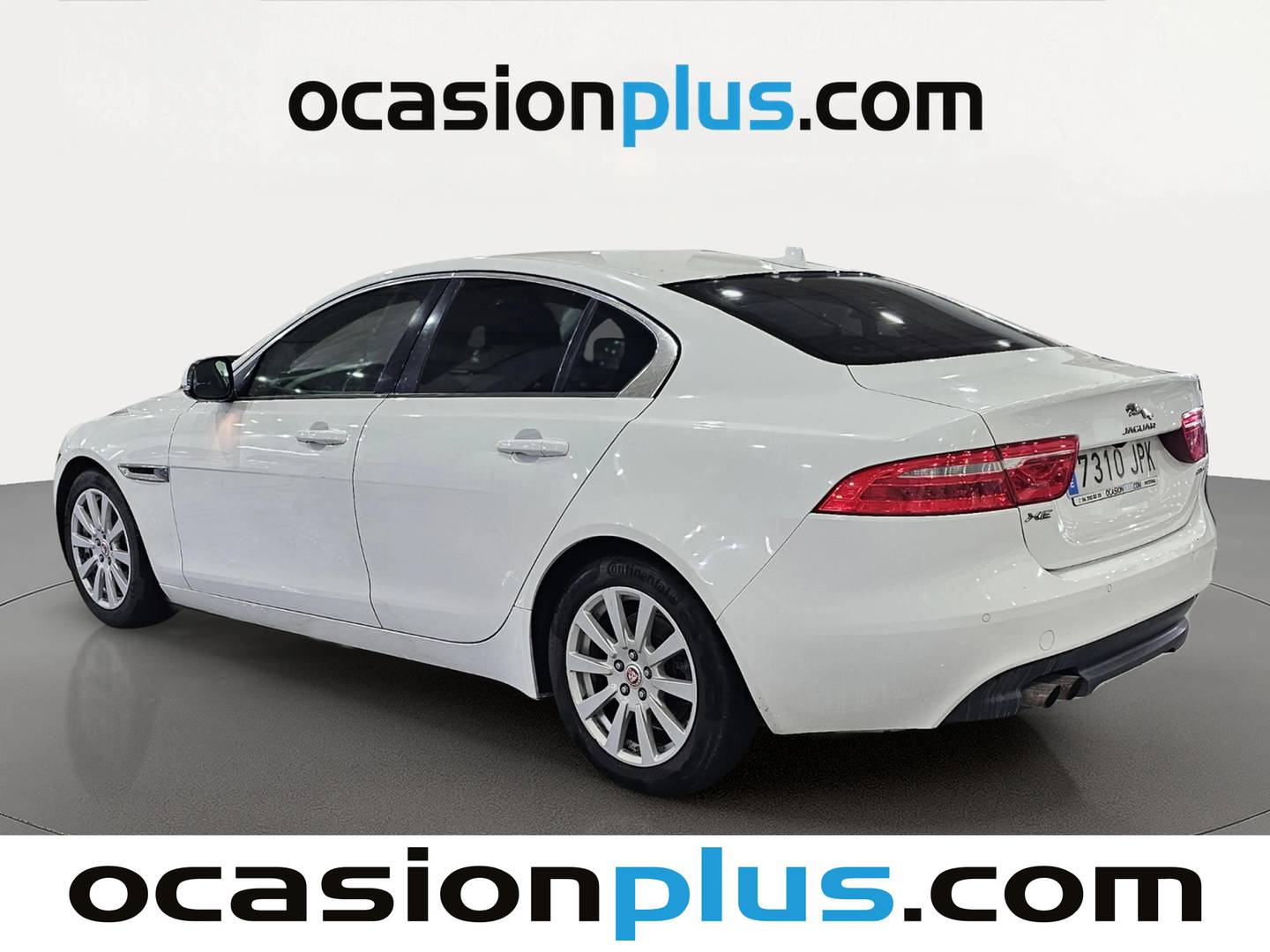 Foto trasera Jaguar XE Jaguar XE 2.0 Diesel XE-Pure RWD (180 CV) derecha