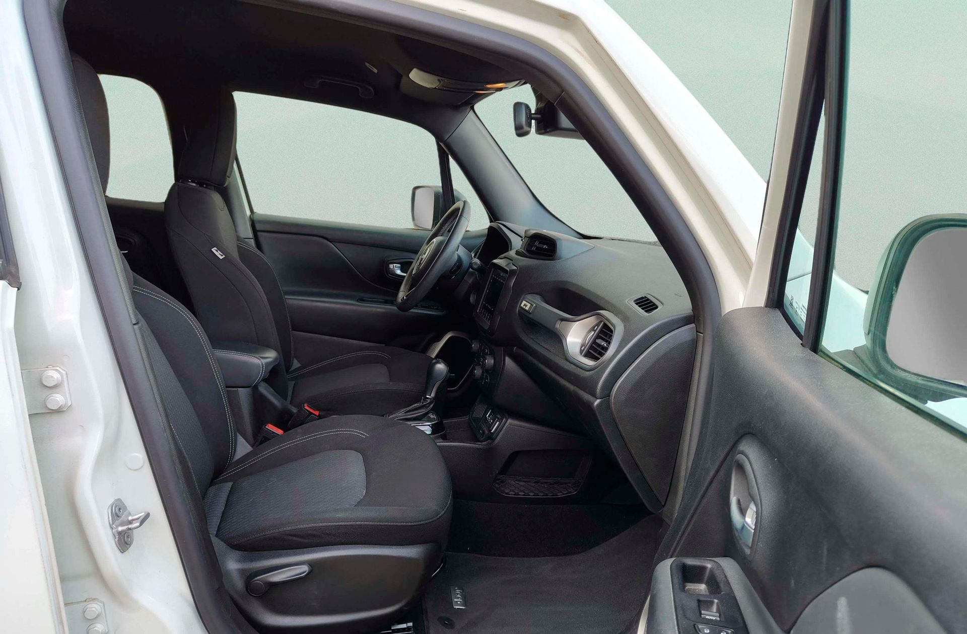Jeep Renegade 1.3G 80 Aniversario 4x2 DCT - foto 18