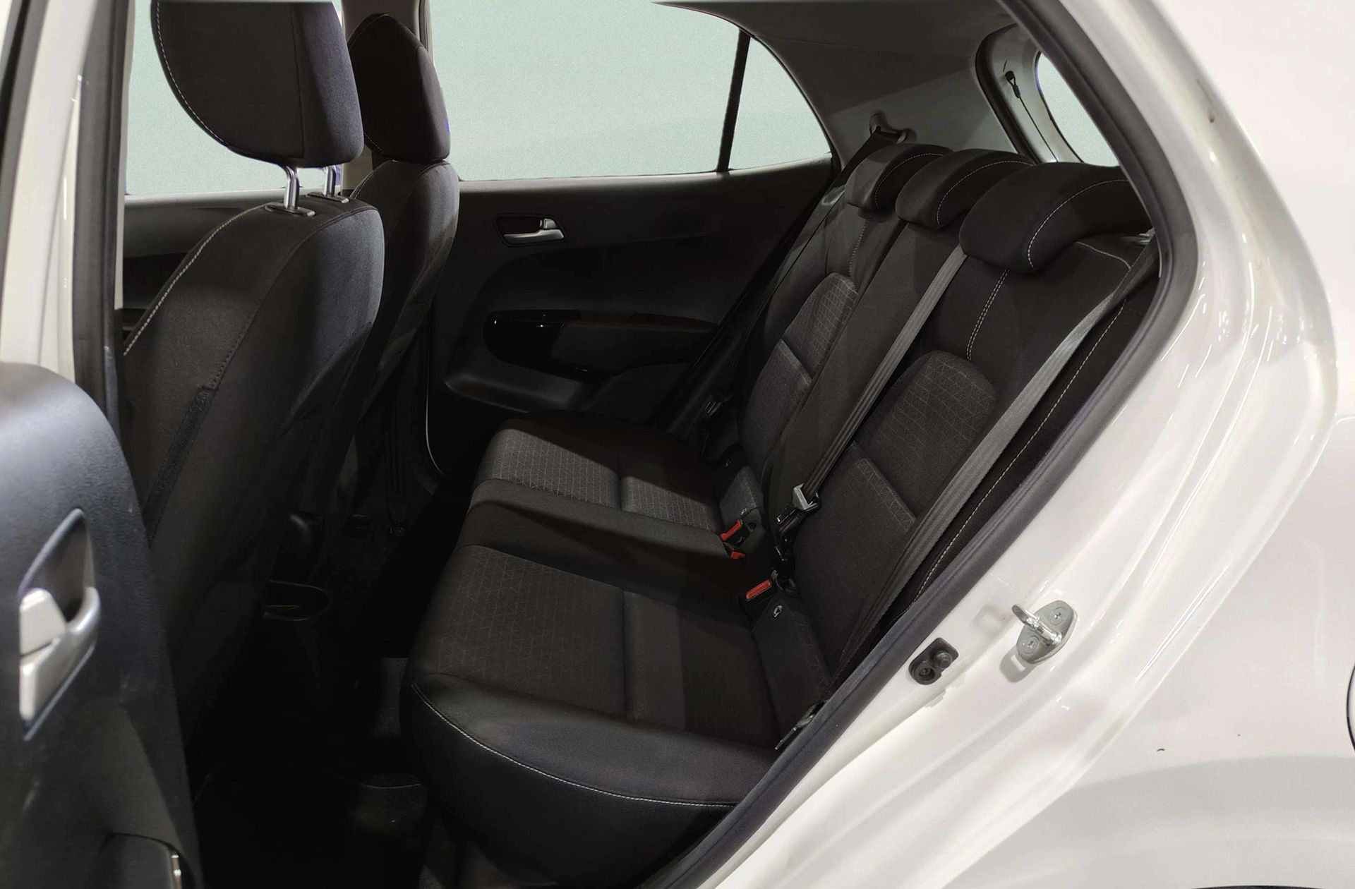 Kia Picanto 1.0 DPi Concept Pack Comfort - foto 10