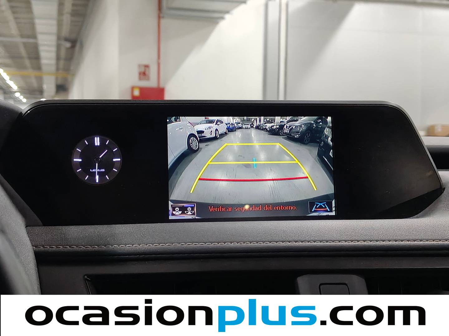 Extras del Lexus UX Lexus UX 250h Business 2WD (184 CV)